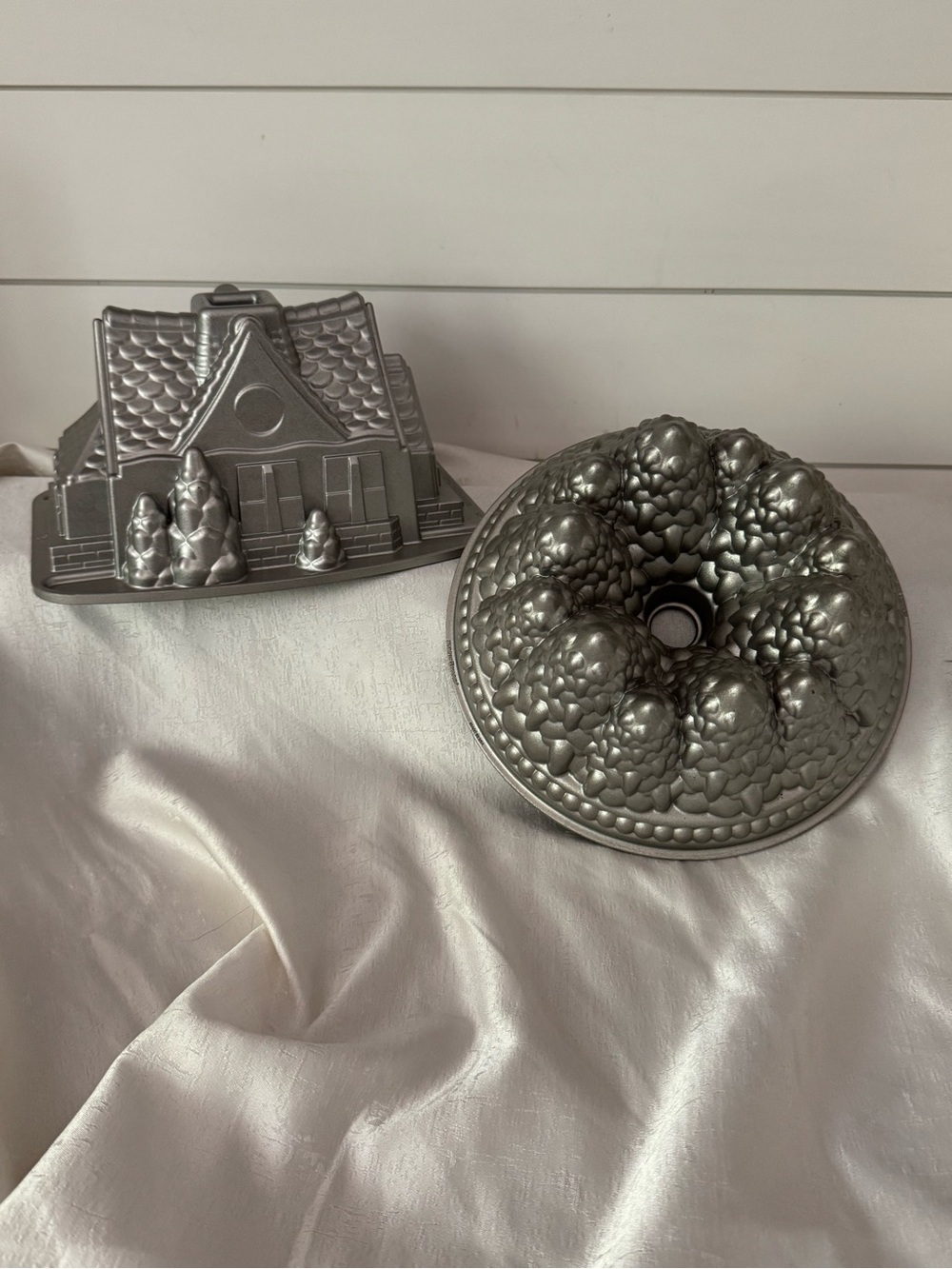 Nordic Ware Gingerbread House & Pine Forest Bundt Cake Mold Set